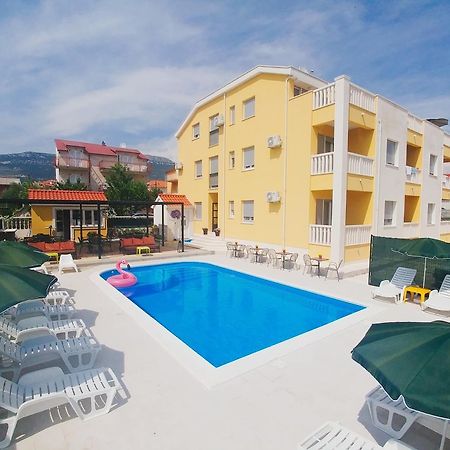 Villa Iva-Dom Каштела Экстерьер фото